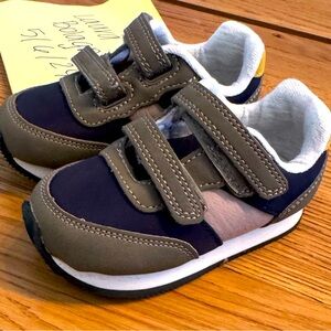 Cat & Jack sneakers. Size 6. Never worn. So cute! Matches anything.